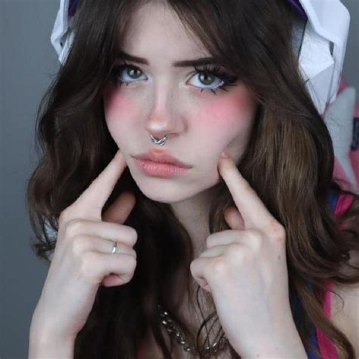 Hannah Owo Photos PACK (2023)