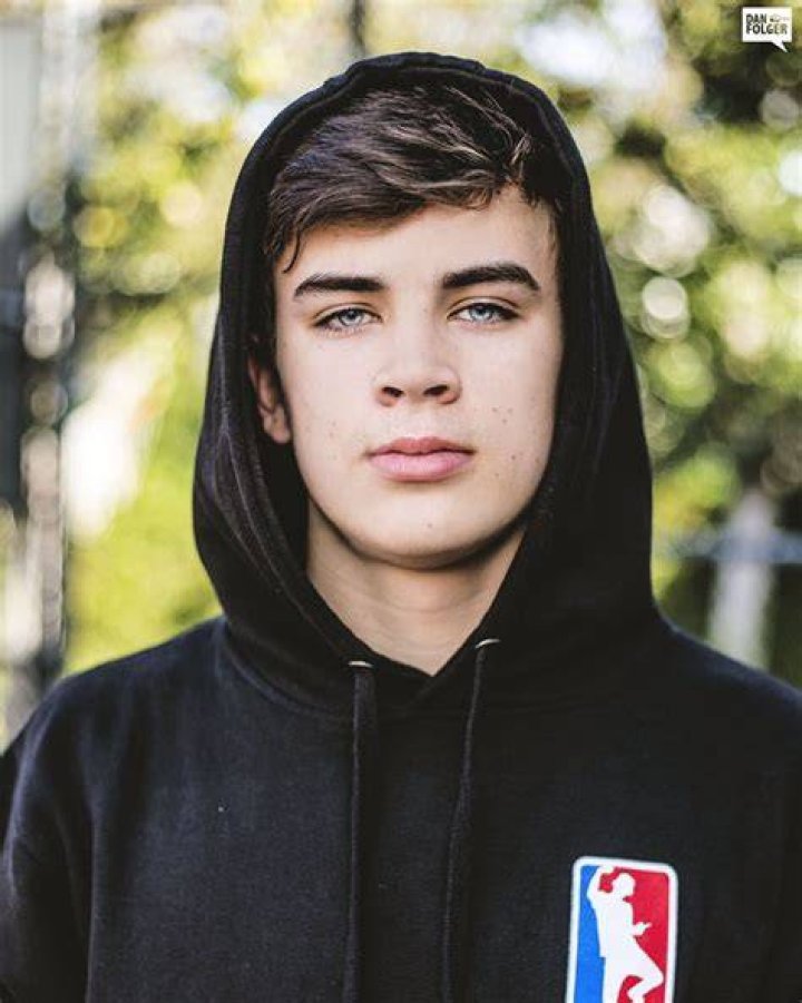 Hayes Grier Biography
