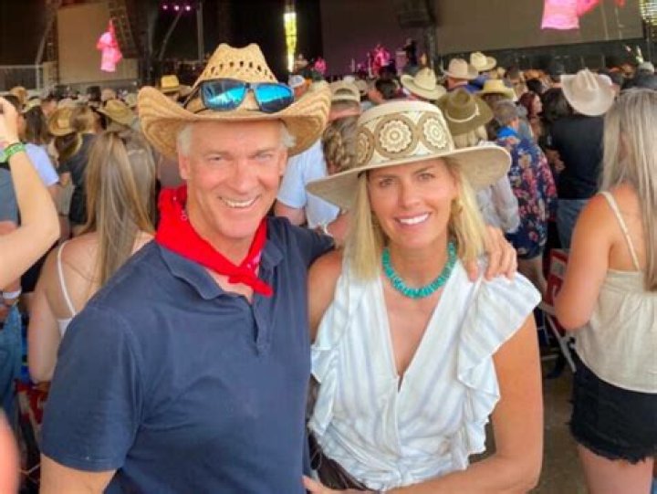 Is Trace Gallagher married? Life and family of Fox News anchor explored