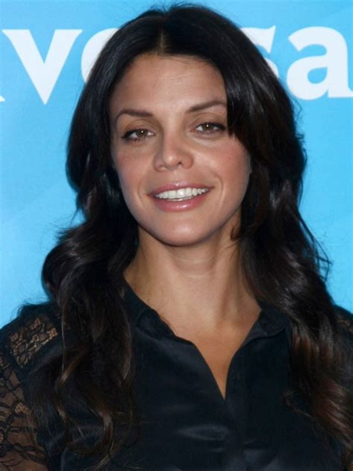 Is Vanessa Ferlito Gay? Age, Net Worth, Bio.