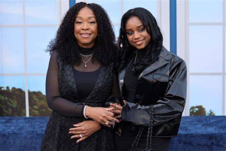 JadeVlog | Vera Rhimes- All About Shonda Rhimes Mother