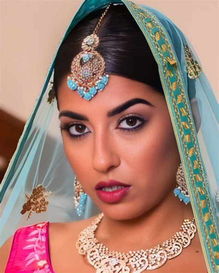 Jasmine Sherni (Actress) Wiki, Age, Height, Weight, Videos, Photos