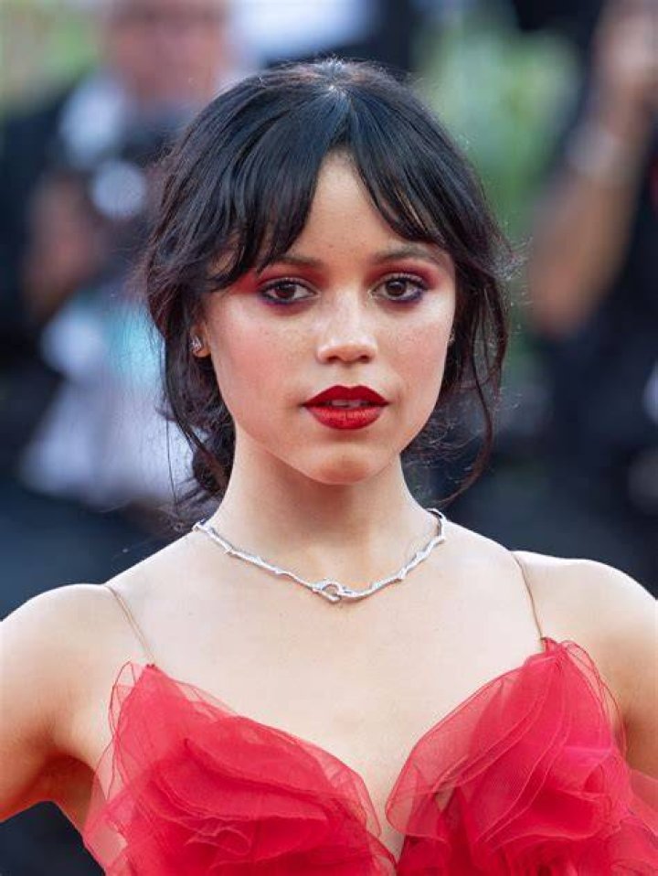 Jenna Ortega 20, 2002, Age, Born, Height, Children, Family, Biography