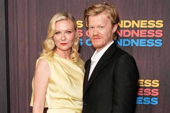 Jesse Plemons &mdash; Biografi Aktor, Film, Penghargaan & Fakta