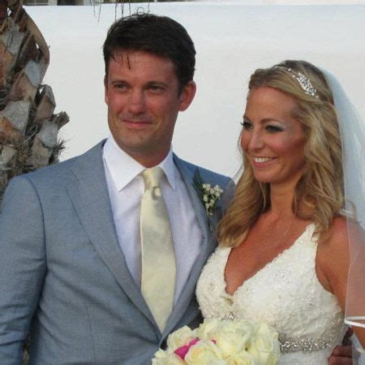 Jessica Binns Shares Twins With Celebrity Husband Keir