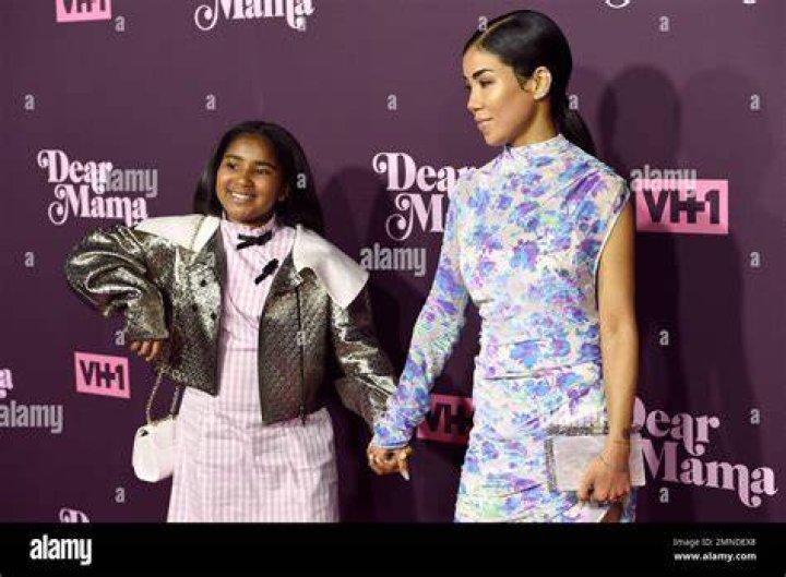 jhene aiko daughter namiko love
