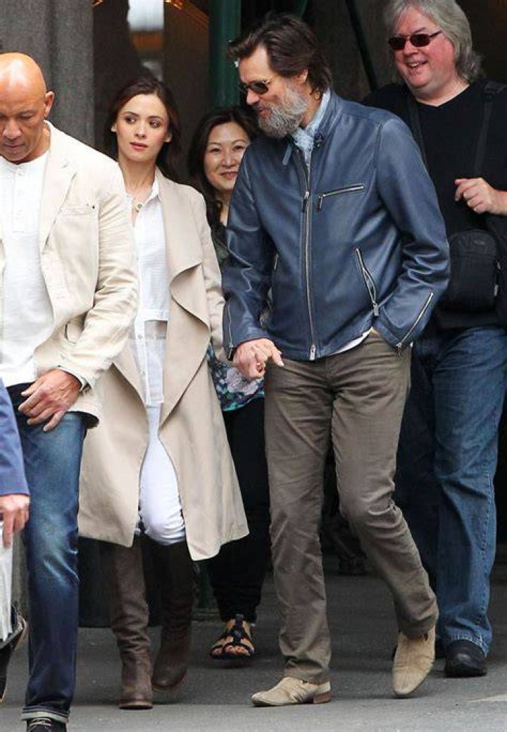 Jim Carrey Holds Hands with New Girlfriend Ginger Gonzaga