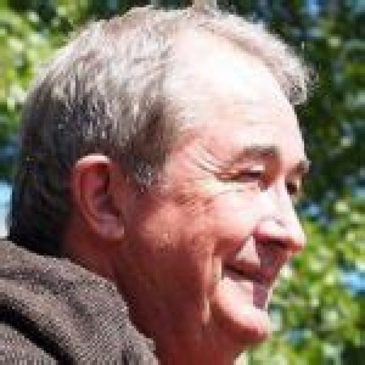 John Flanagan (author) Biography, Age, Height, Wife, Net Worth and Family