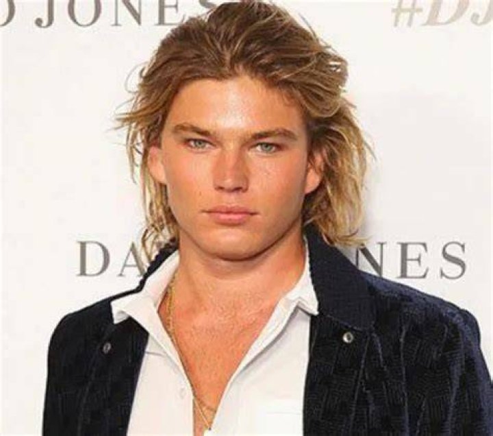 Jordan Barrett Height, Weight, Age, Girlfriend, Family, Facts, Biography