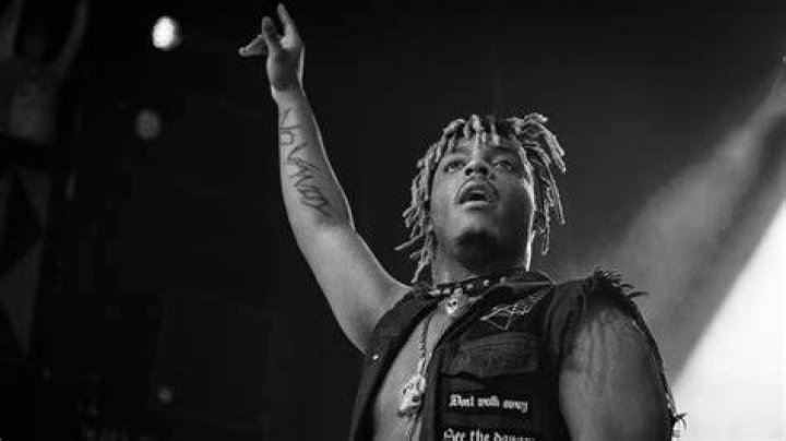 Juice Wrld Black And White Juice Wrld Is High And Sad And That S Part