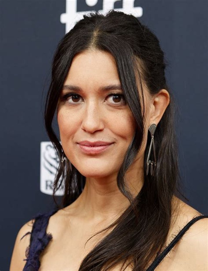 julia jones Google Search Julia jones, Beleza americana, Beleza indiana