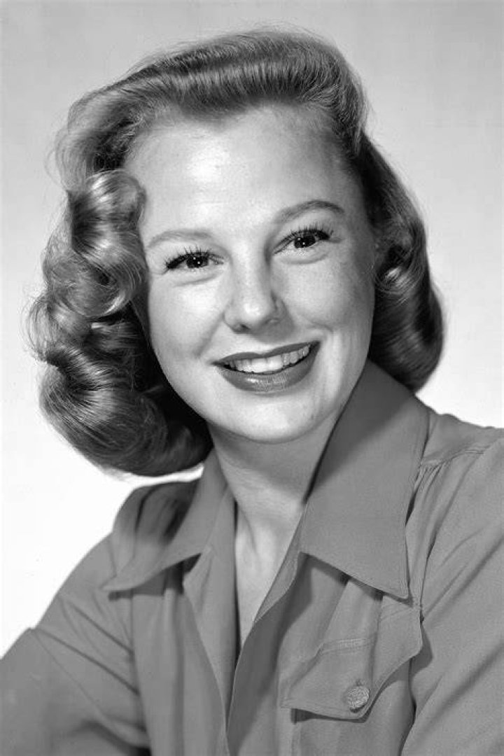 June Allyson's 4 Marriages, 3 Spouses and 2 Kids &mdash; inside Her Tragic