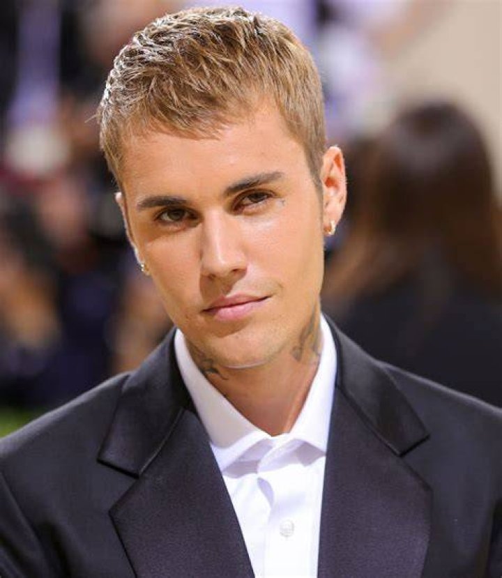 Justin Bieber Justin bieber, Carnival, Carnival face paint