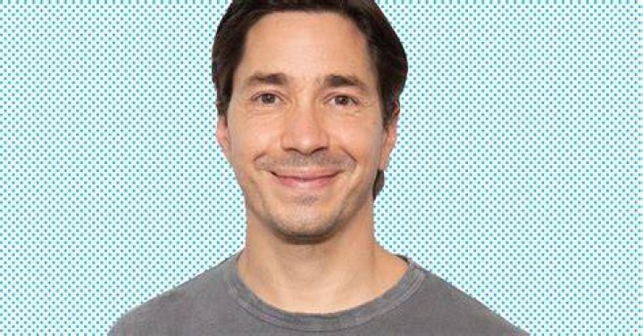 Justin Long Talks Barbarian Spoilers, Being Breastfed Onscreen, and the Longaissance