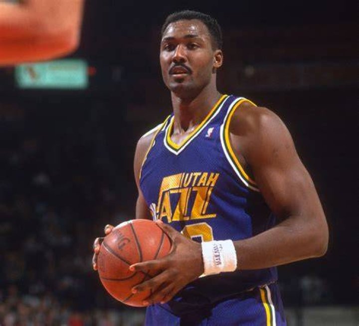 Karl Malone's First Chance at an NBA Title Was Stolen by Michael Jordan