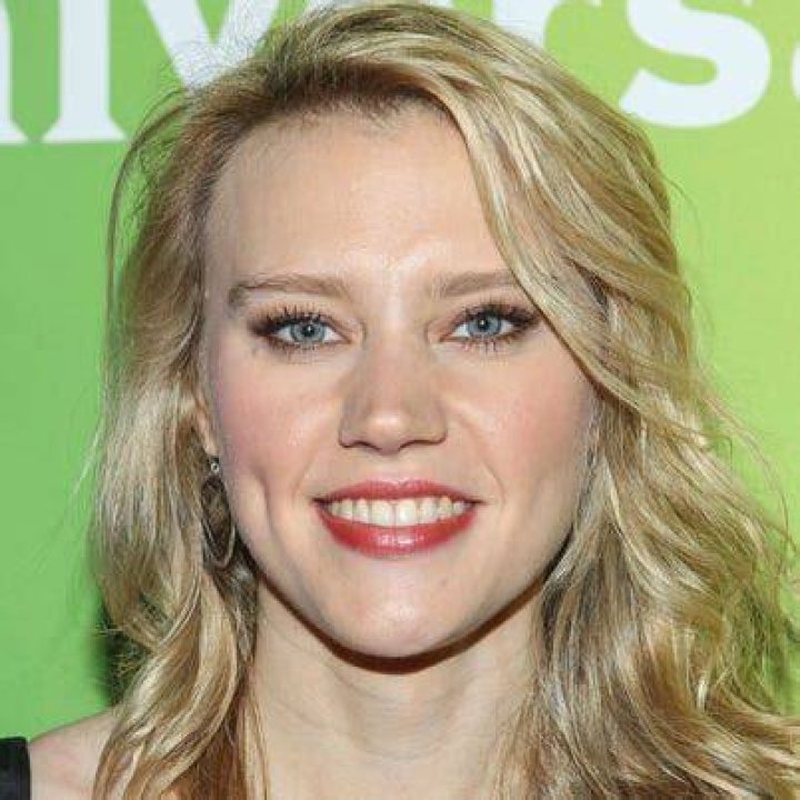 Kate McKinnon Biography