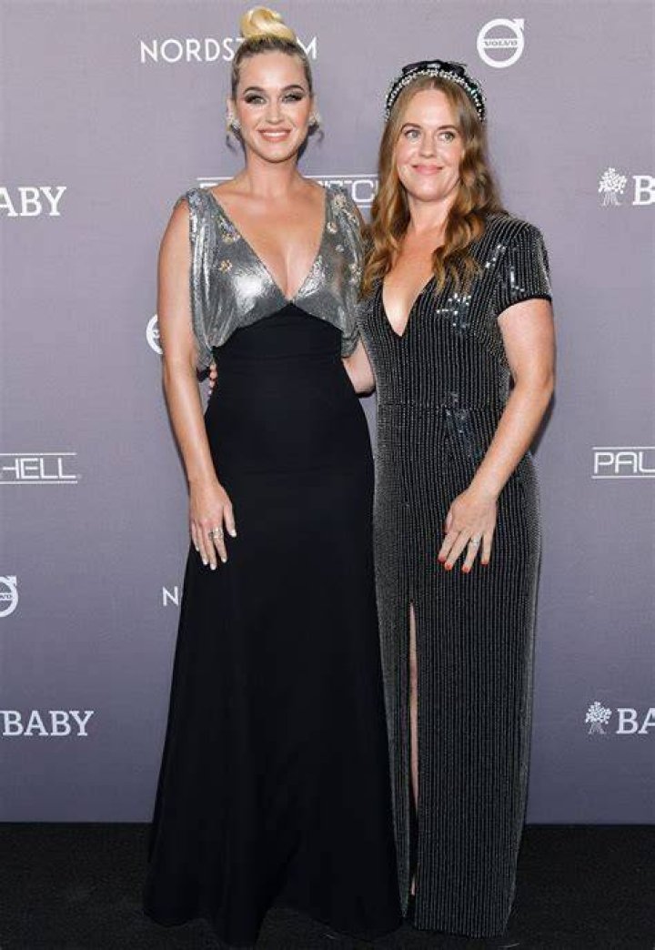 Katy Perry, rare apparition avec sa grande soeur lors d'un gala