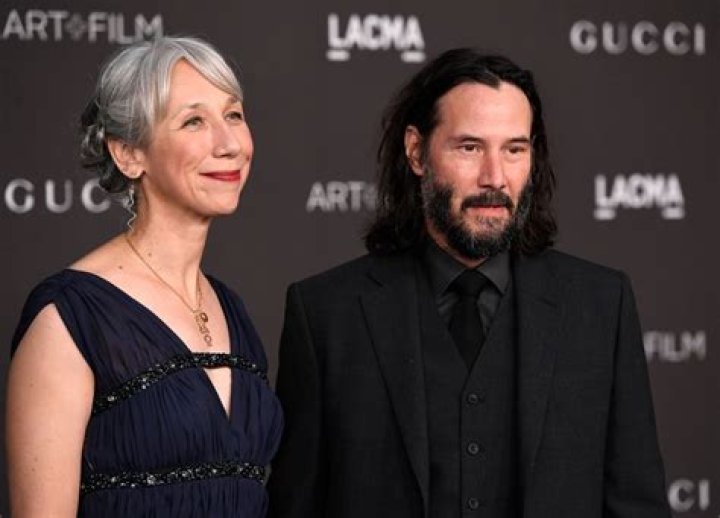 Keanu Reeves offers rare comment about his relationship CNN