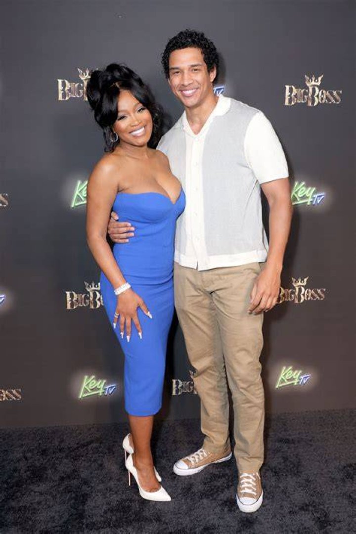 Keke Palmer and Darius Jackson Celebrate Christmas With Baby Bump