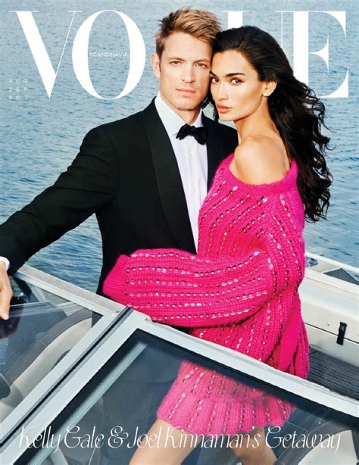 Kelly Gale's Shoe Size and Body Measurements Including Height, Weight