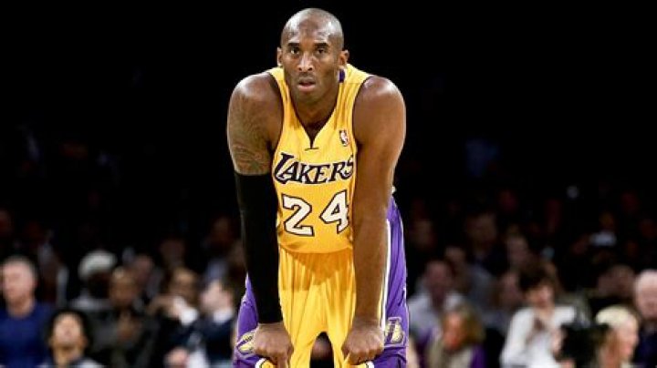 Kobe Bryant's helicopter flew in fog that grounded other choppers