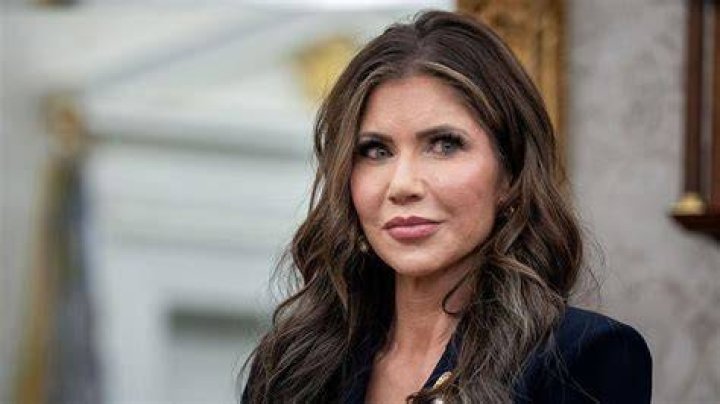 Kristi Noem Age, Net worth, Height, Husband, Daughter, Family, Children