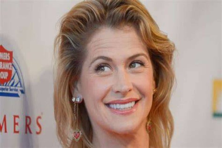 Kristy Swanson Biography, Career, Age, Height, Affairs & Net Worth 2023