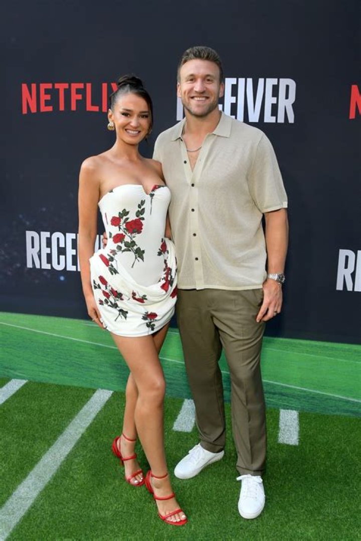 Kyle Juszczyk’s Wife Kristin Juszczyk Reworks 49ers Jersey Into Corset