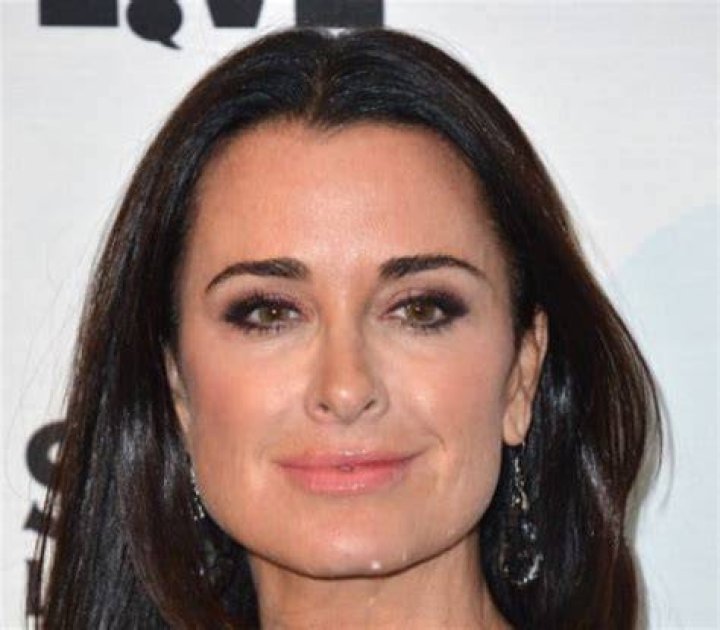 Kyle Richards measurements, bio, height, weight, shoe and bra size