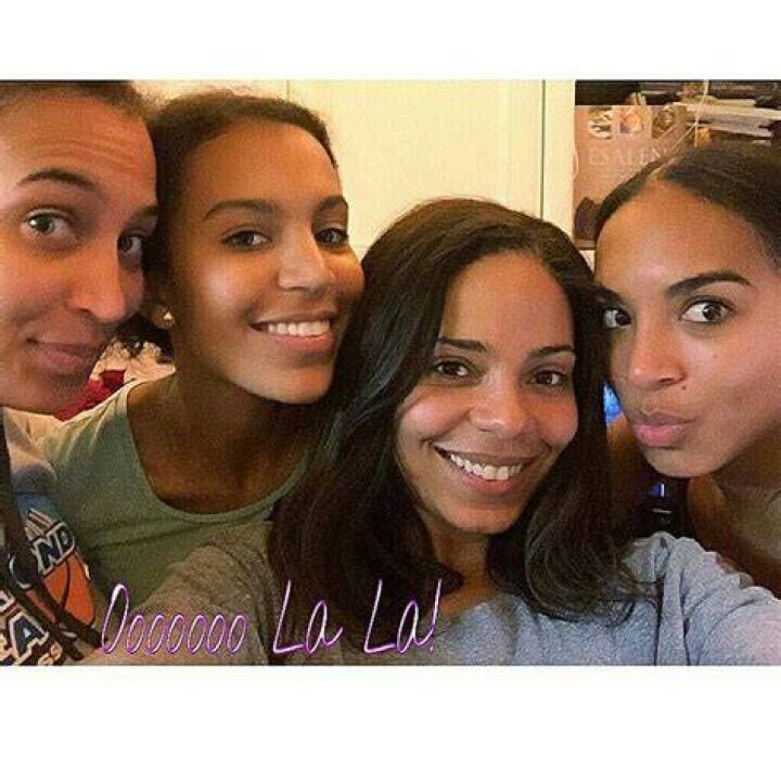 Lathan sisters 🥰 Celebrity Families, Celebrity Babies, Batman Canvas