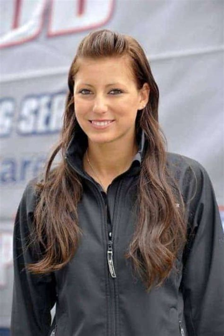 Leah Christine Pruett Net Worth, Weight, Height, Bio, Age 2024 The
