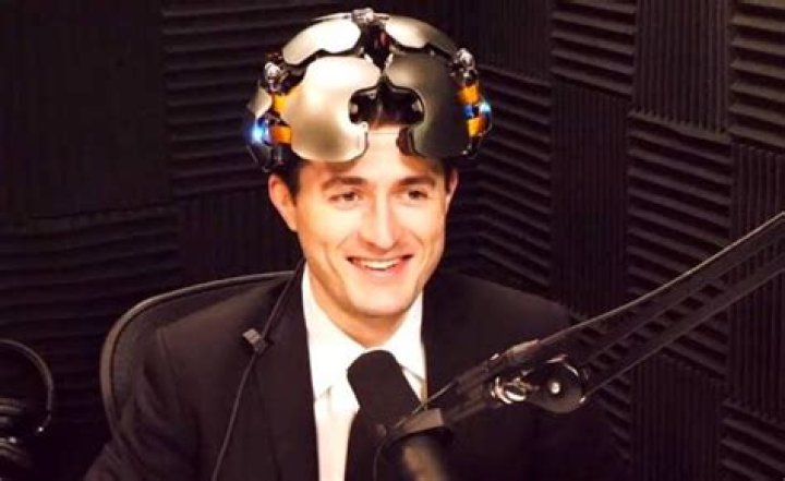 Lex Fridman (born 15 August 1986) is an American AI researcher at MIT