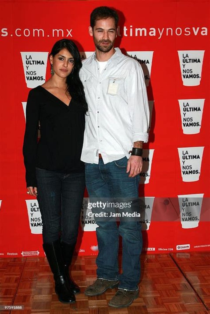 Liz Gallardo and Manuel Garcia Rulfo pose for a photo during the