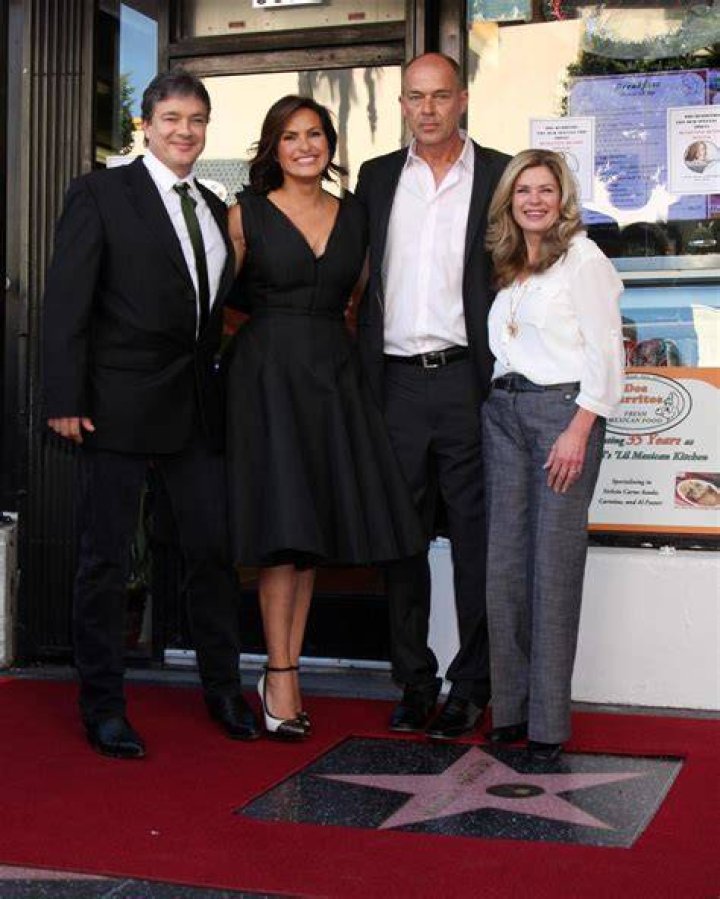 LOS ANGELES, NOV 8 Zoltan Hargitay, Mariska Hargitay, Mickey Hargitay