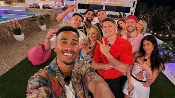 Love Island Australia's Ben "Cried His Eyes Out" When Leaving Stella