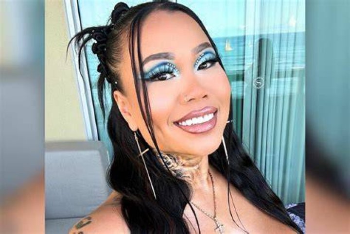 Lovely Mimi- Bio, Wiki, Age, Height, Weight, Net Worth, Relationship