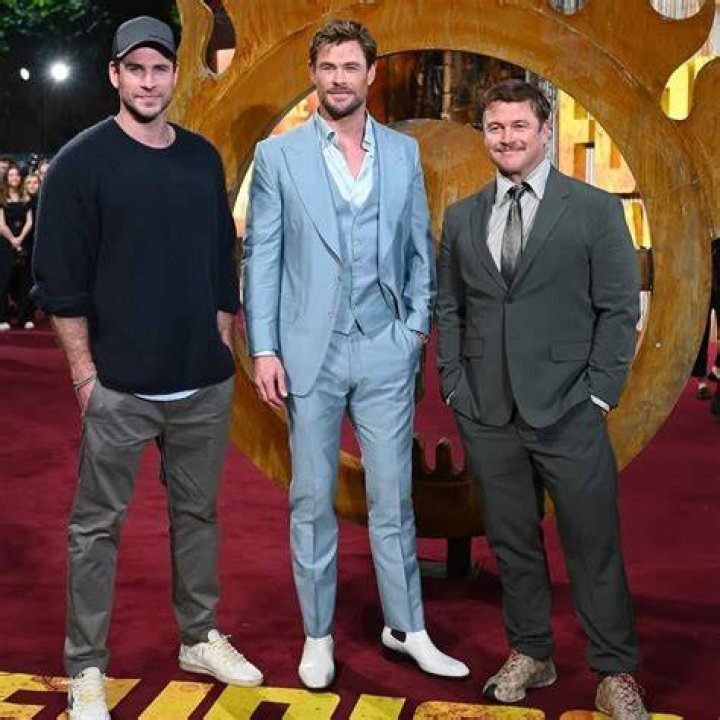 LUKE HEMSWORTH HEIGHT IN FEET Wroc?awski Informator