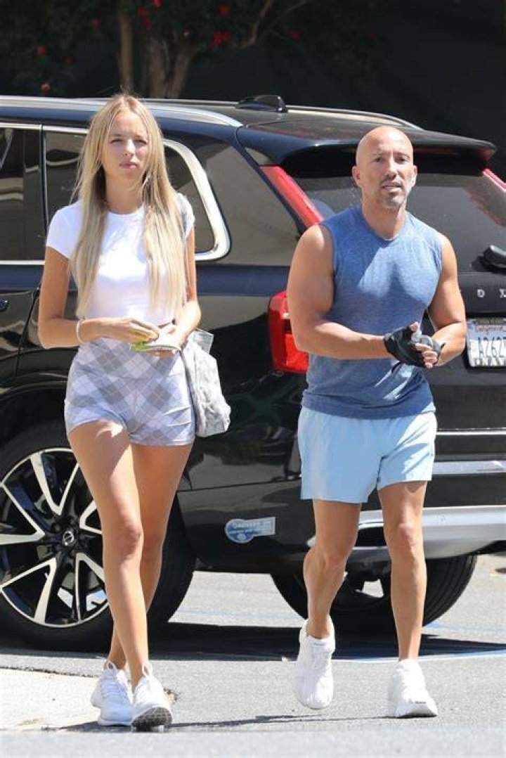 MARIELOU NURK Out and About in Beverly Hills 08/18/2022 HawtCelebs