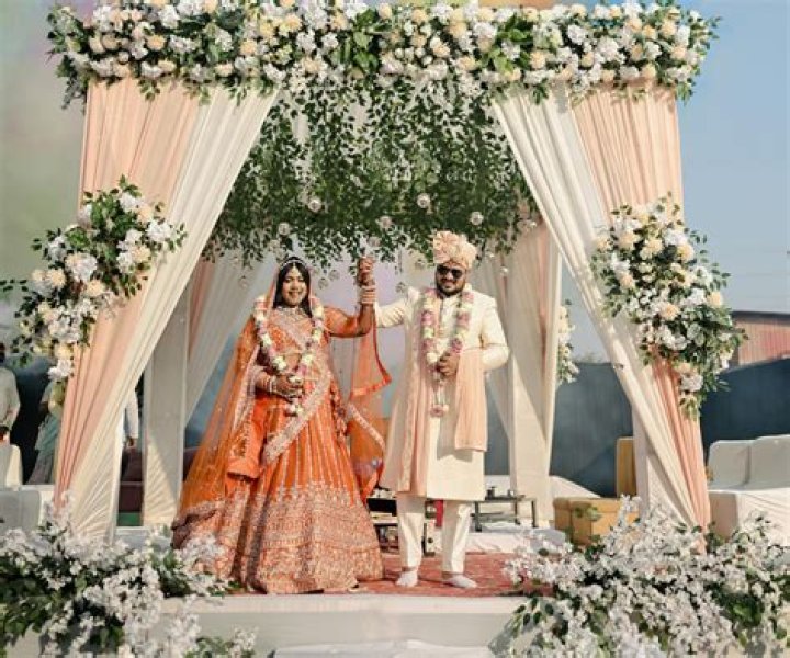 Marriage Plans, Xolo-dimitrov