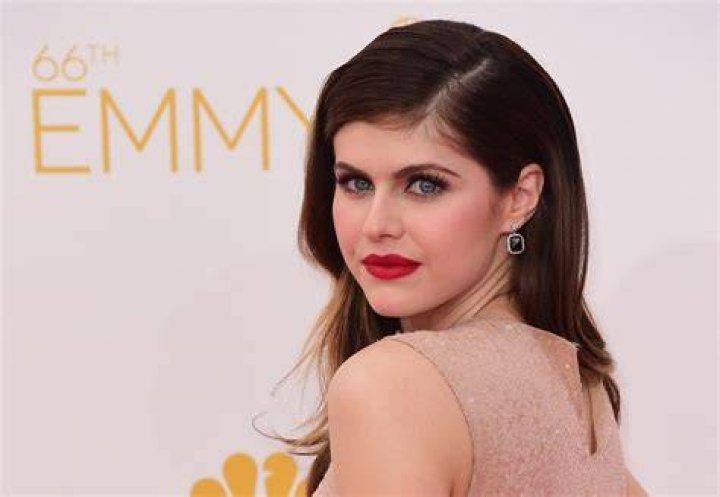 Meet Hollywood Diva Alexandra Daddario and her family Alexandra