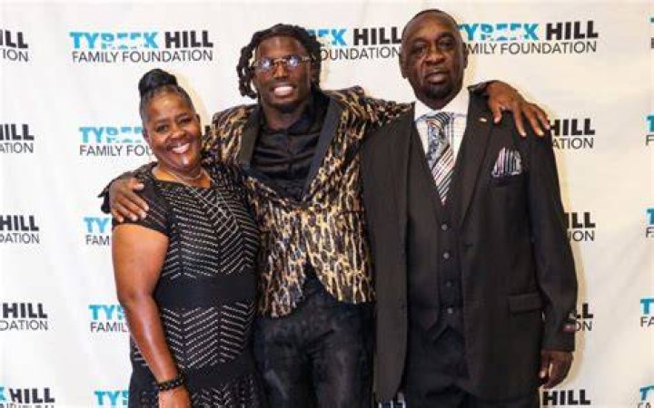 Meet Tyreek Hills parents, Anesha and Derrick: Dolphins WRs Family Explored