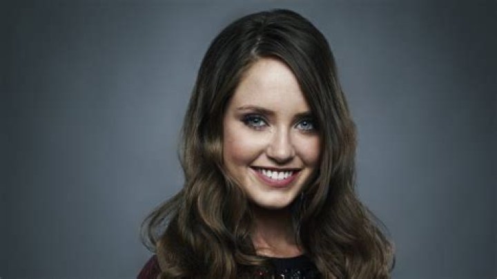 Merritt Patterson Biography, Age, Height, Husband, Net Worth, Family ·