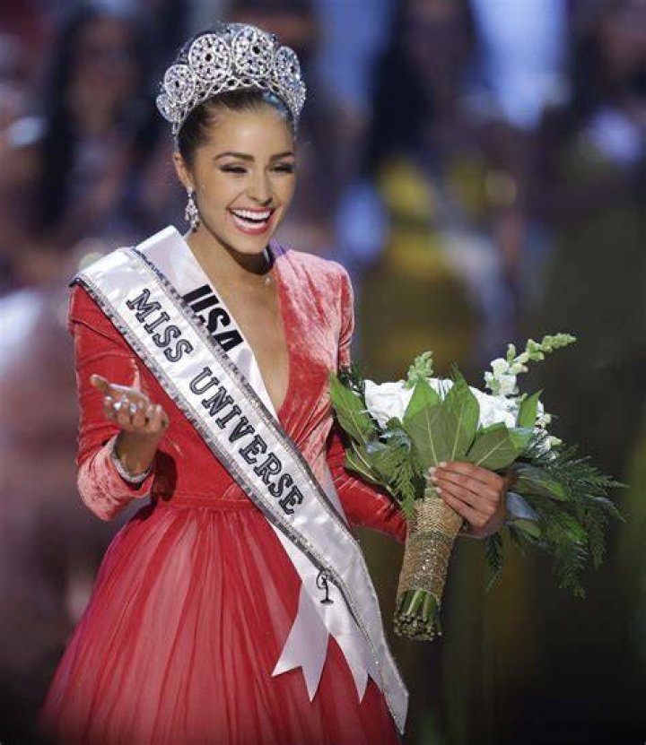 Miss Universe Olivia Culpo, Miss USA, brings Miss Universe crown home
