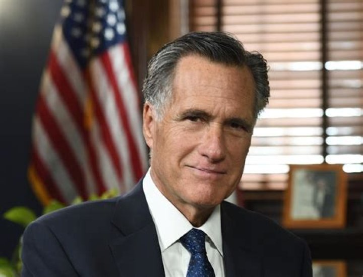 Mitt Romney's son signed contract allowing surrogate mother of his