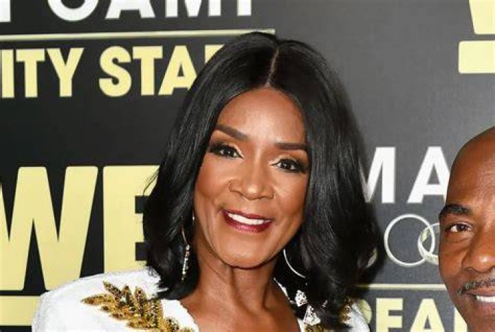 Momma Dee Net Worth (2024 Update)