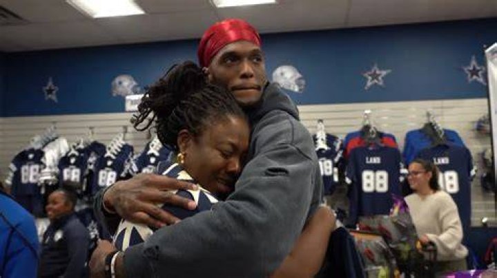 Mother Of Cowboys Star Ceedee Lamb Appears To Criticize Dak Prescott