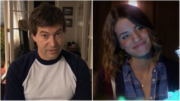 Natalie Morales & Mark Duplass Talk Filming &lsquo;Language Lessons&rsquo;