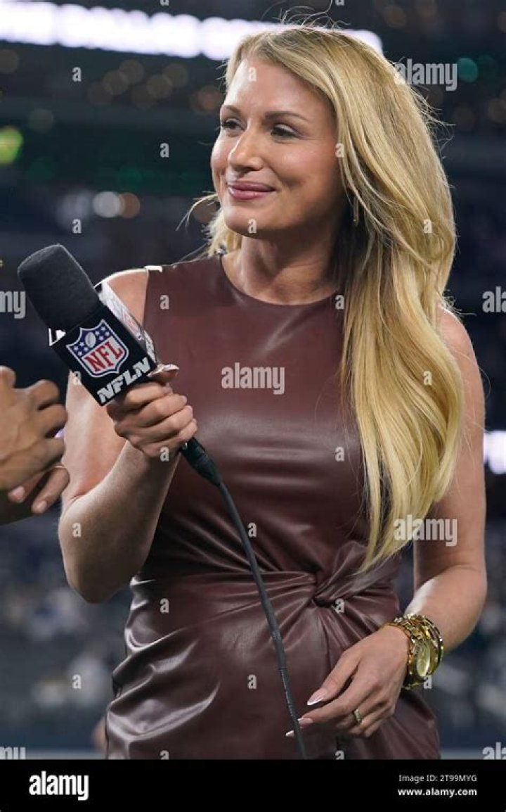 NFL Network reporter Jane Slater explains why she doesn't use dating
