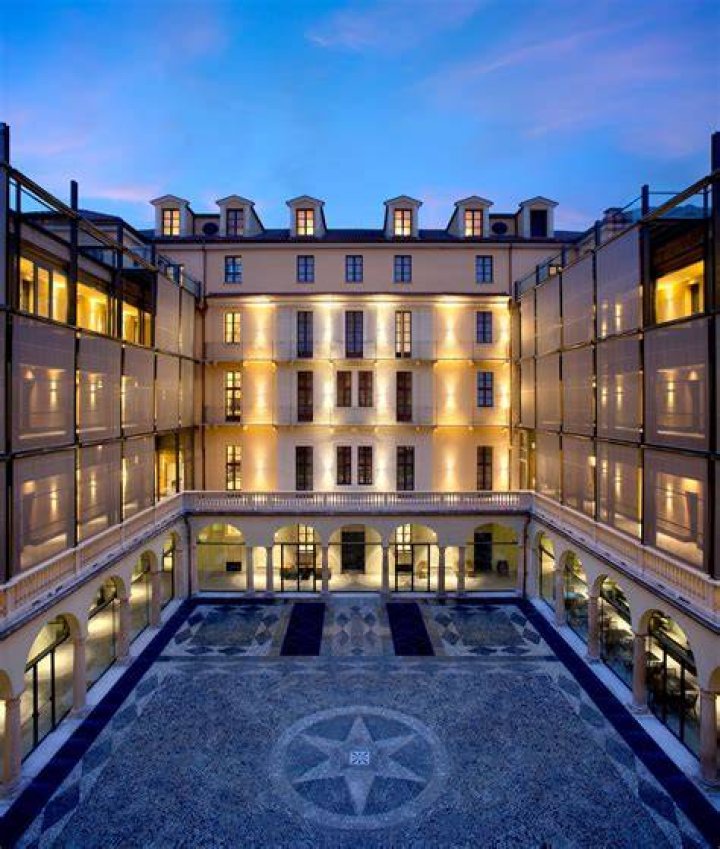 NH Collection Torino Piazza Carlina Hotel Review, Turin, Italy