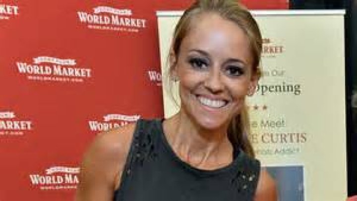 Nicole Curtis Bio, Early Life, Career, Husband, Net Worth, Measurements